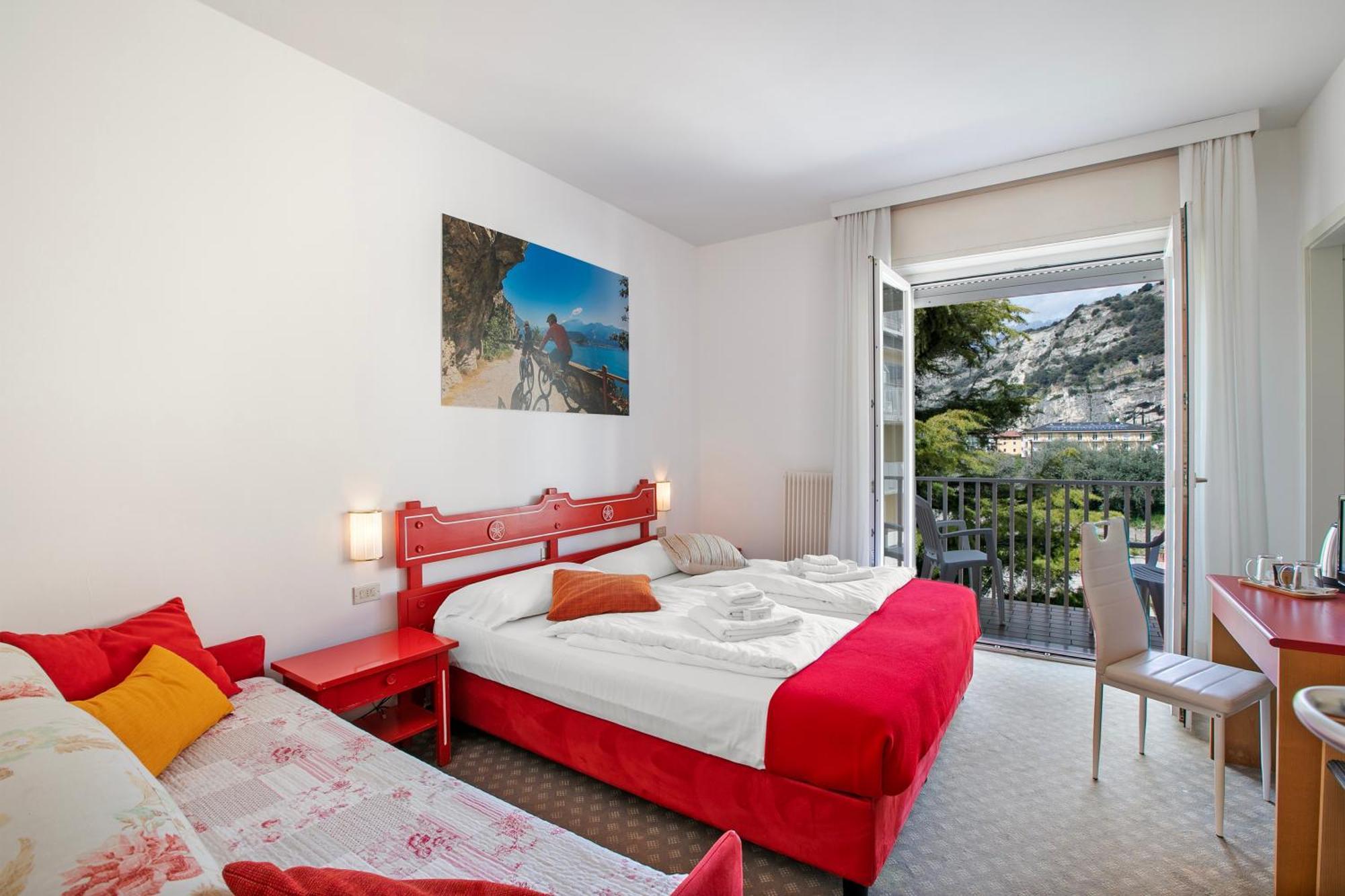 Bike & Wind Hotel Villa Maria 토르볼레 외부 사진