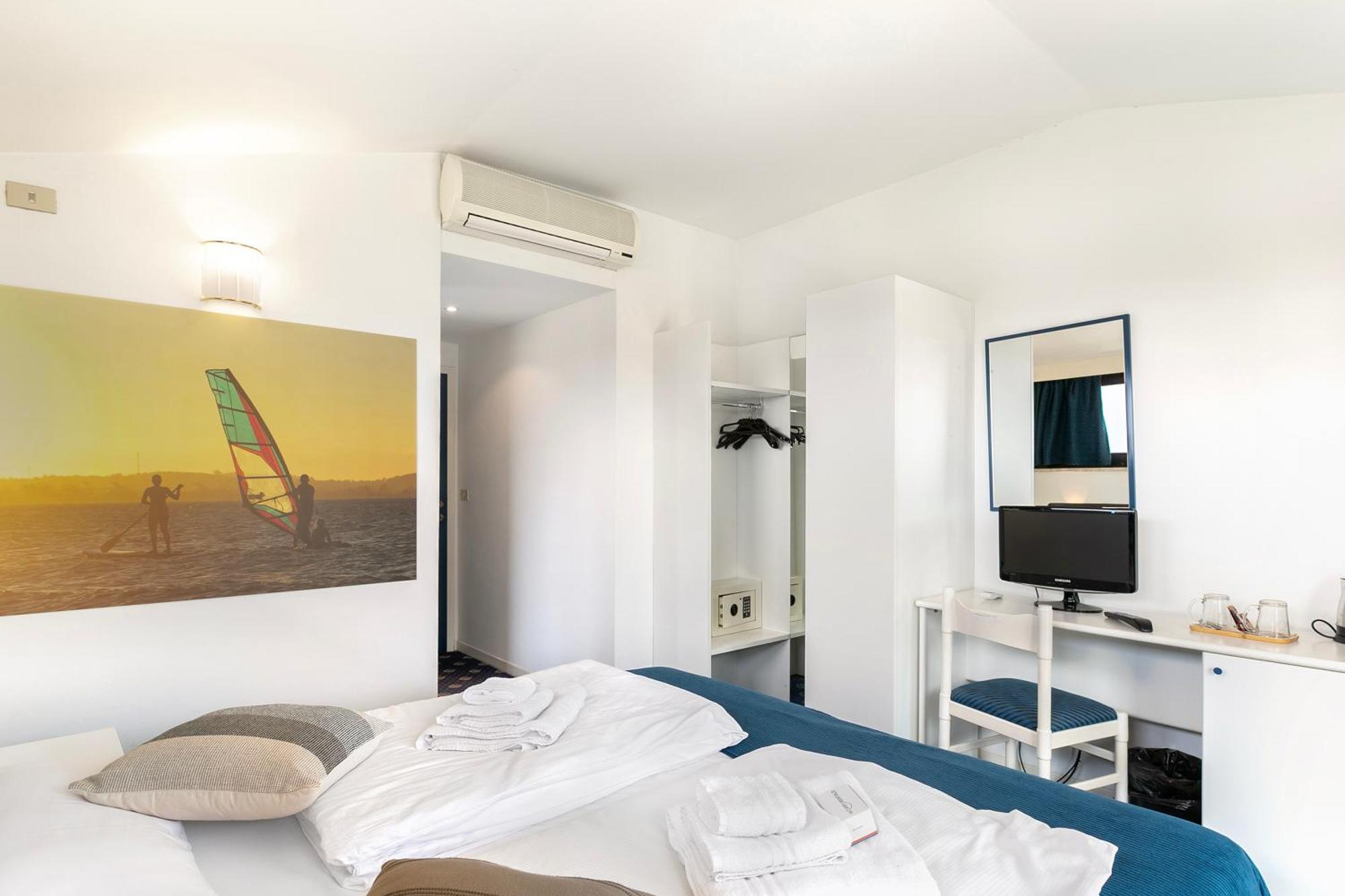 Bike & Wind Hotel Villa Maria 토르볼레 외부 사진