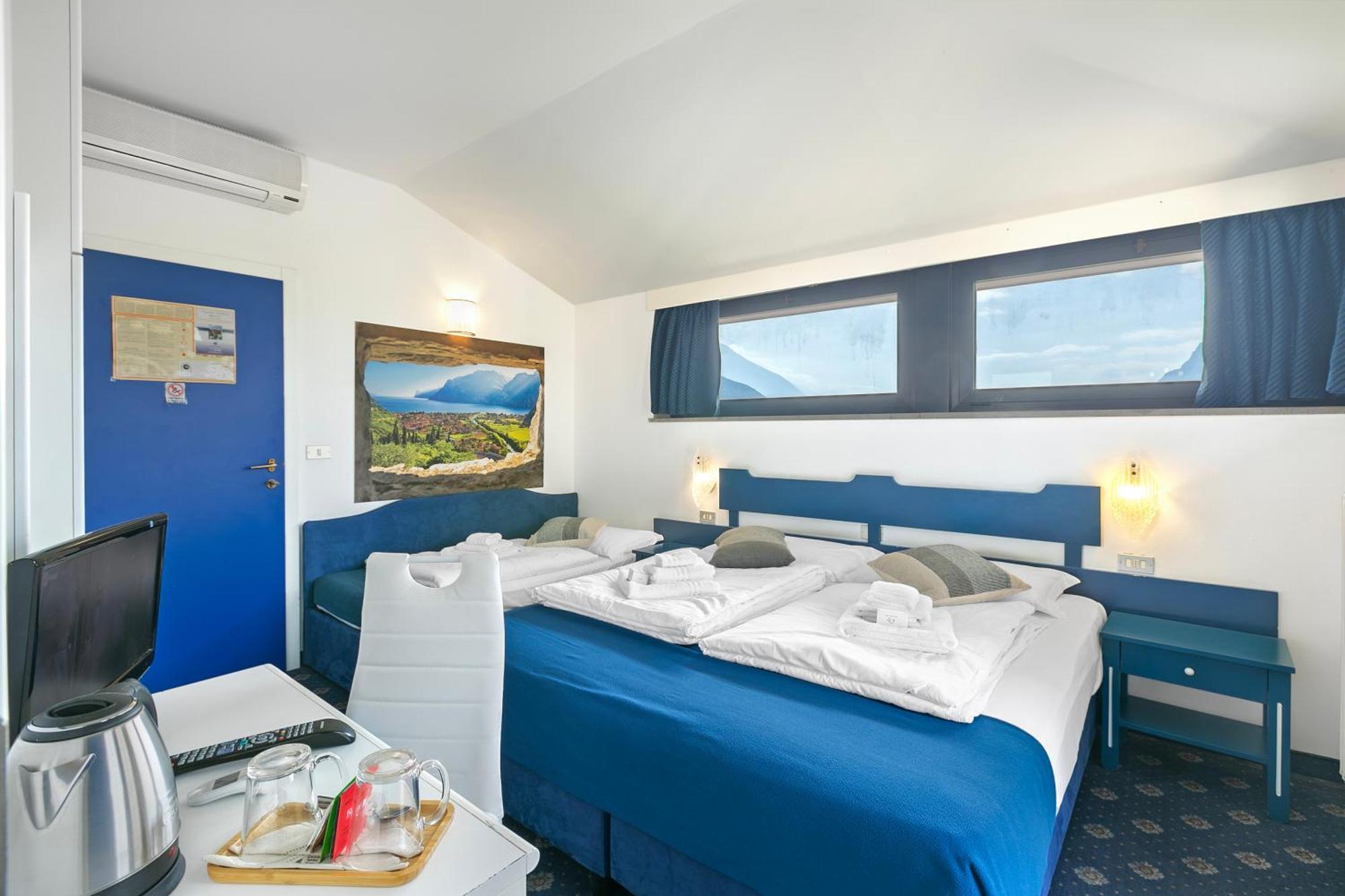 Bike & Wind Hotel Villa Maria 토르볼레 외부 사진